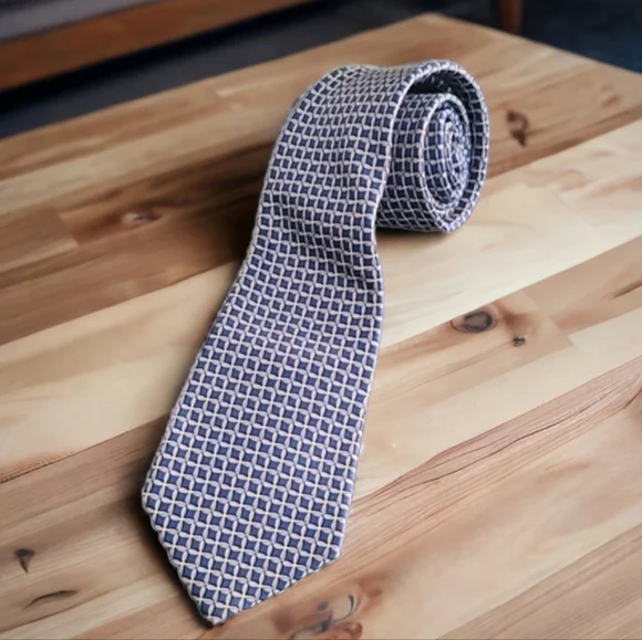 VINTAGE VALENTINO Silk Tie Chainlink Mens Suit Retro Abstract Luxury Collectible - Picture 6 of 16